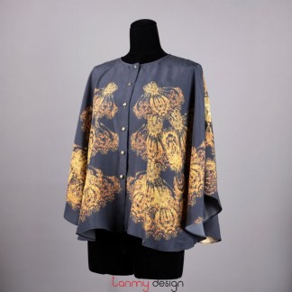 Silk batwing shirt with gold plated pattern